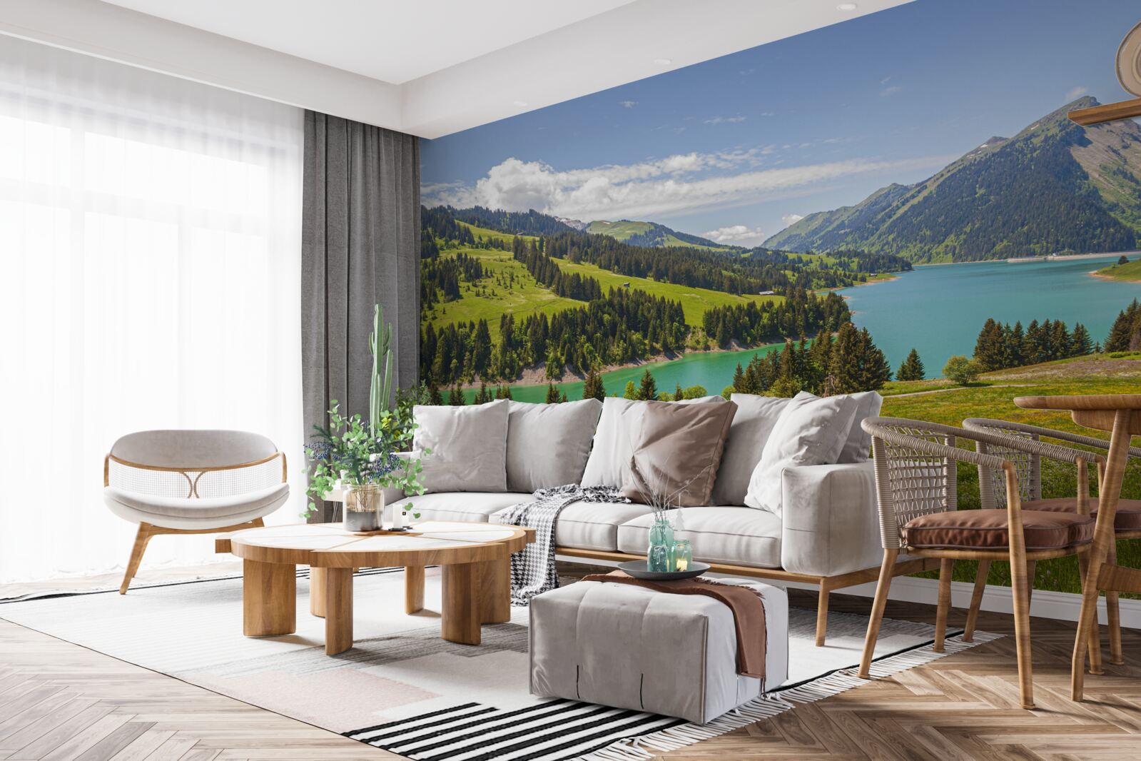 Fotobehang ongren meer met azuurblauw water in de bergen