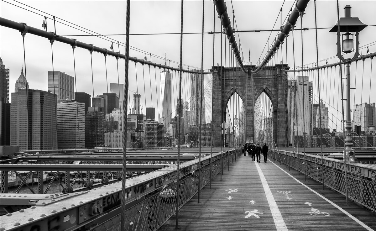 Fotobehang de brug van Brooklyn in zwart-wit tinten