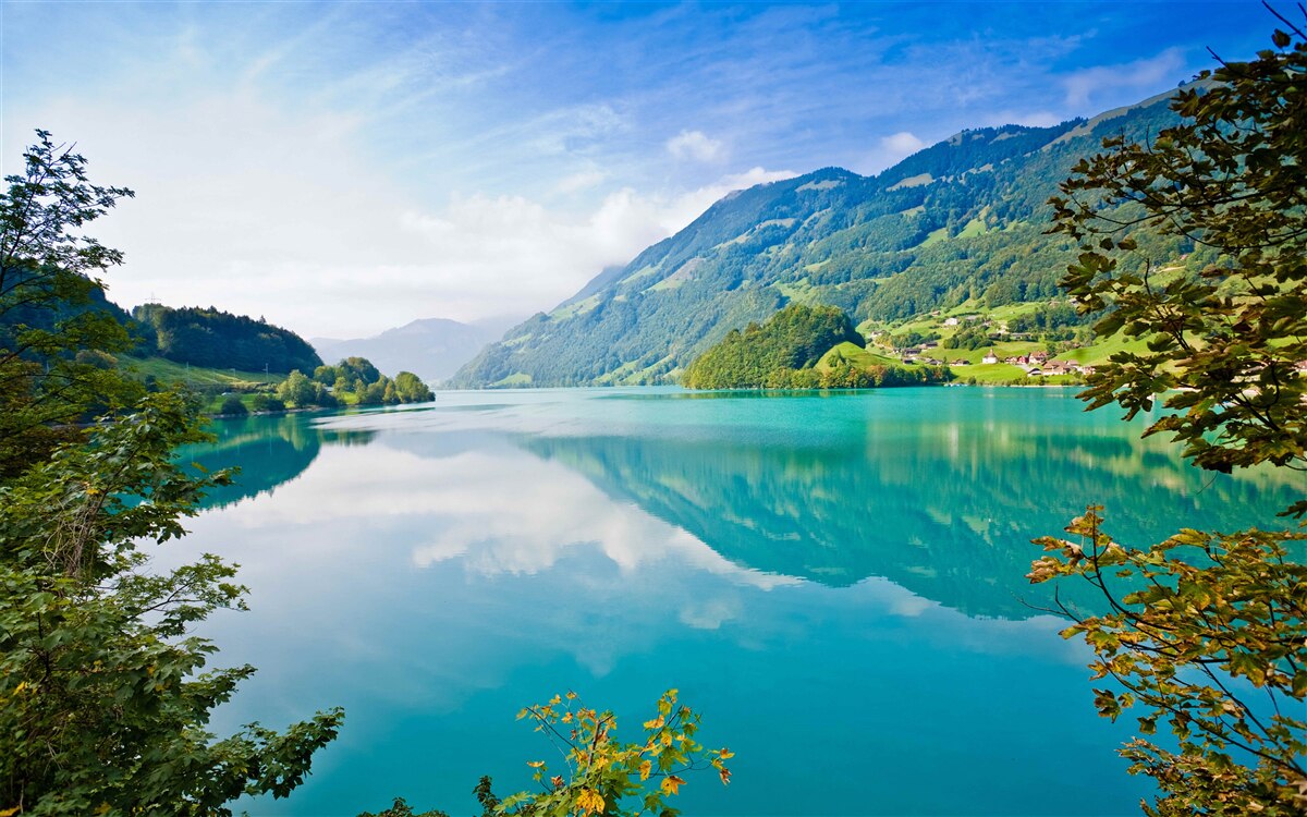 Fotobehang meren met blauw bergwater