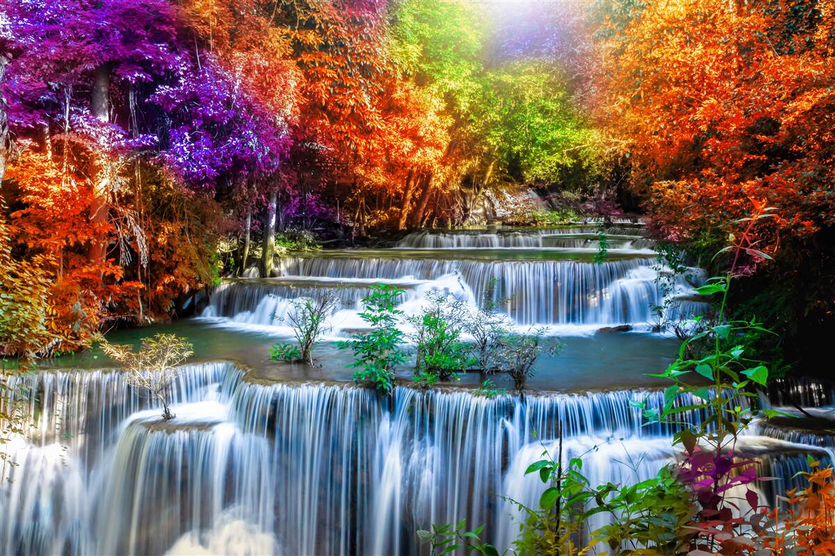Fotobehang herfstwaterval in de woestijn