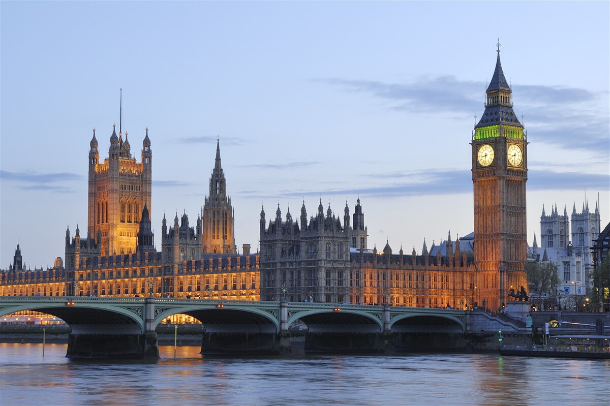 Fotobehang big ben en parlement verlicht door lichten