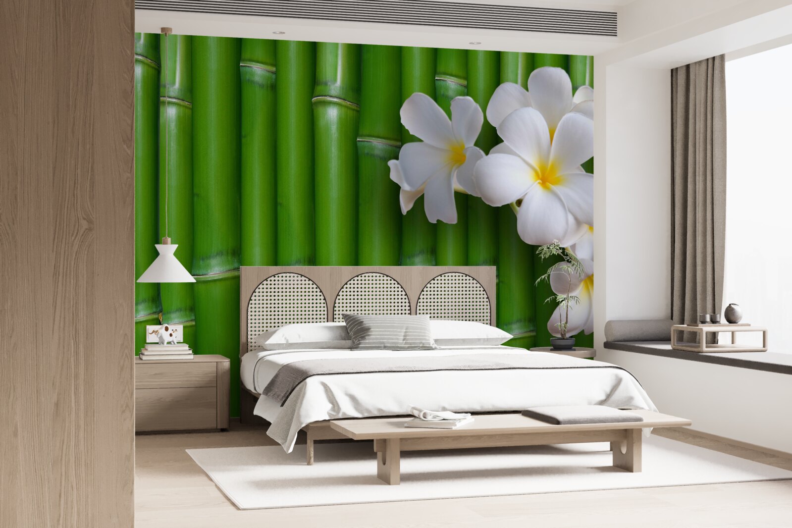 Fotobehang heldere bloemen op hoge groene bamboe