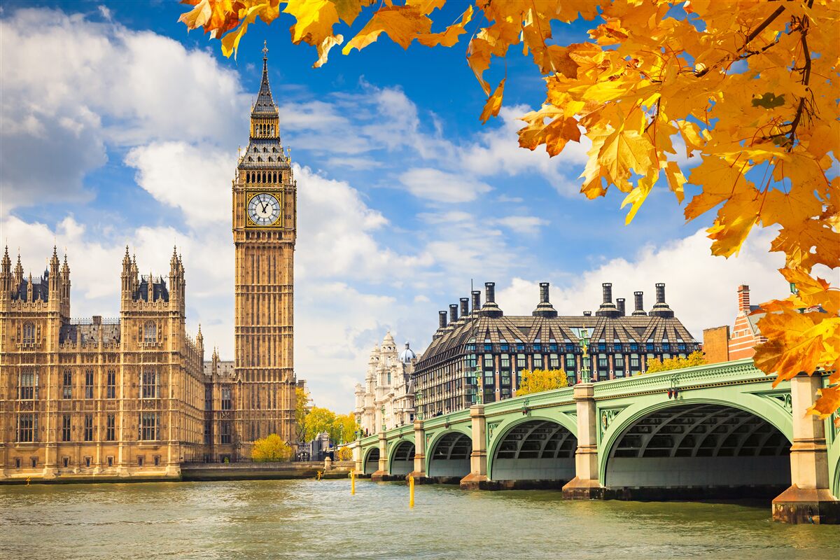 Fotobehang gouden herfst in het oude Londen