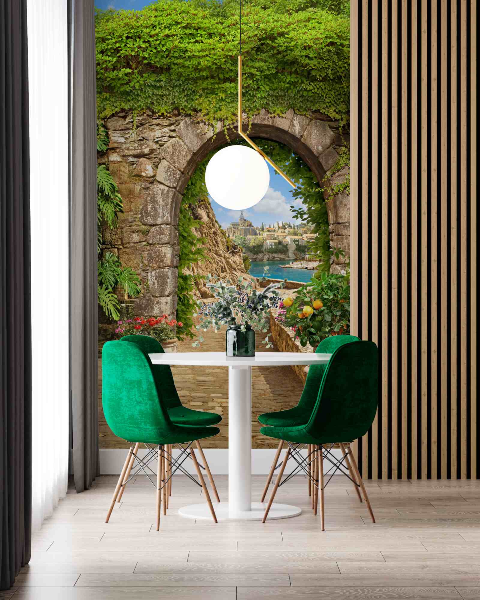 Fotobehang oude stenen boog verweven met groen