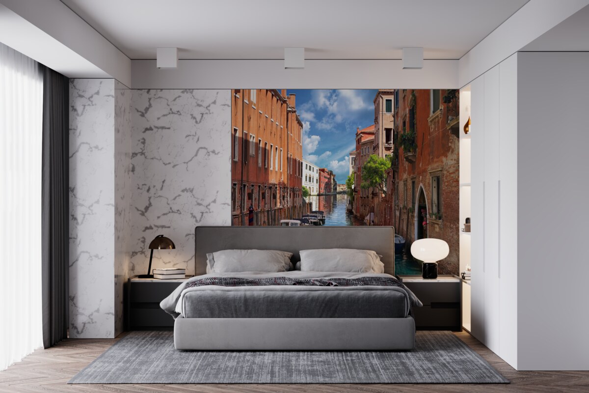 Fotobehang smalle doorgang tussen gebouwen in Venetië