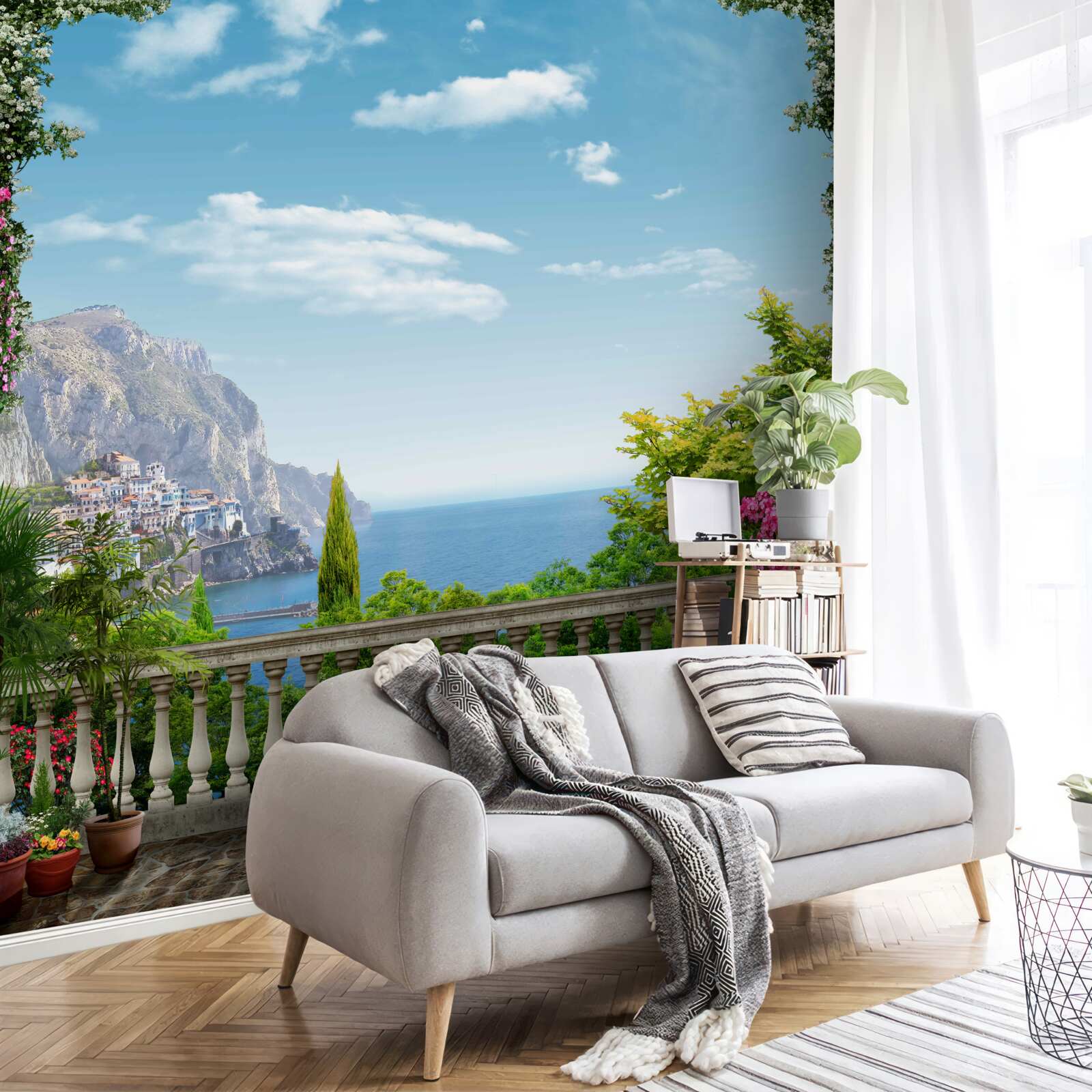 Fotobehang panoramisch uitzicht vanaf het balkon met uitzicht op de bergen en de zee
